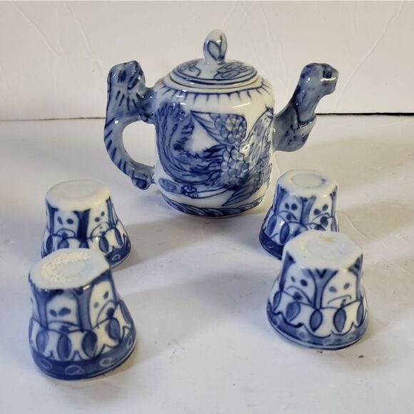 Miniture  Saki Set - Picture 4 of 9